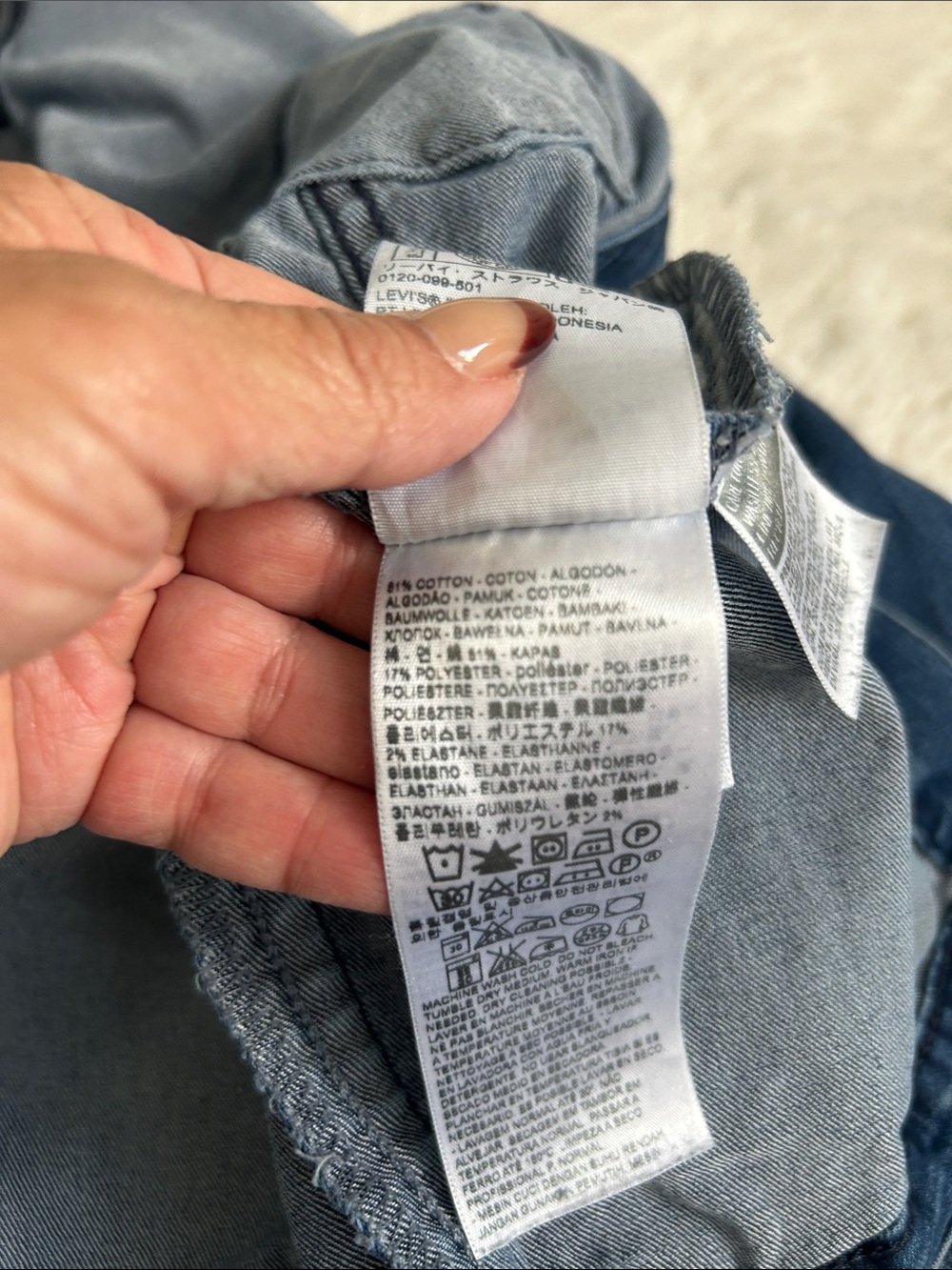 Levi’s Stretch Denim Trucker Jacket - Picture 8 of 8